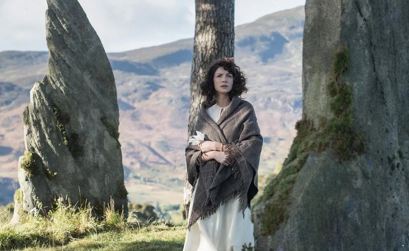 1 сезон 1 серия Чужестранка смотреть онлайн