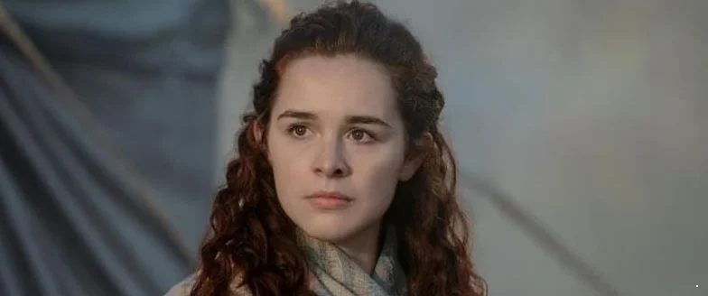 7 сезон 16 серия Чужестранка смотреть онлайн